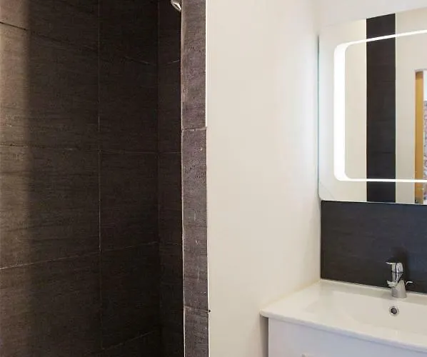 Gregbnb - Climatise - Terrasse & Parking Prive